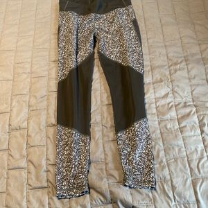 Large Adidas climalite women’s running tights